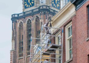 Steigerwerk bij buitenschilderwerk Dordrecht